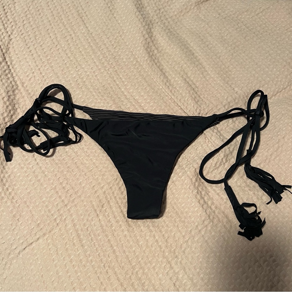 acacia polihale bottoms in ash M nwot